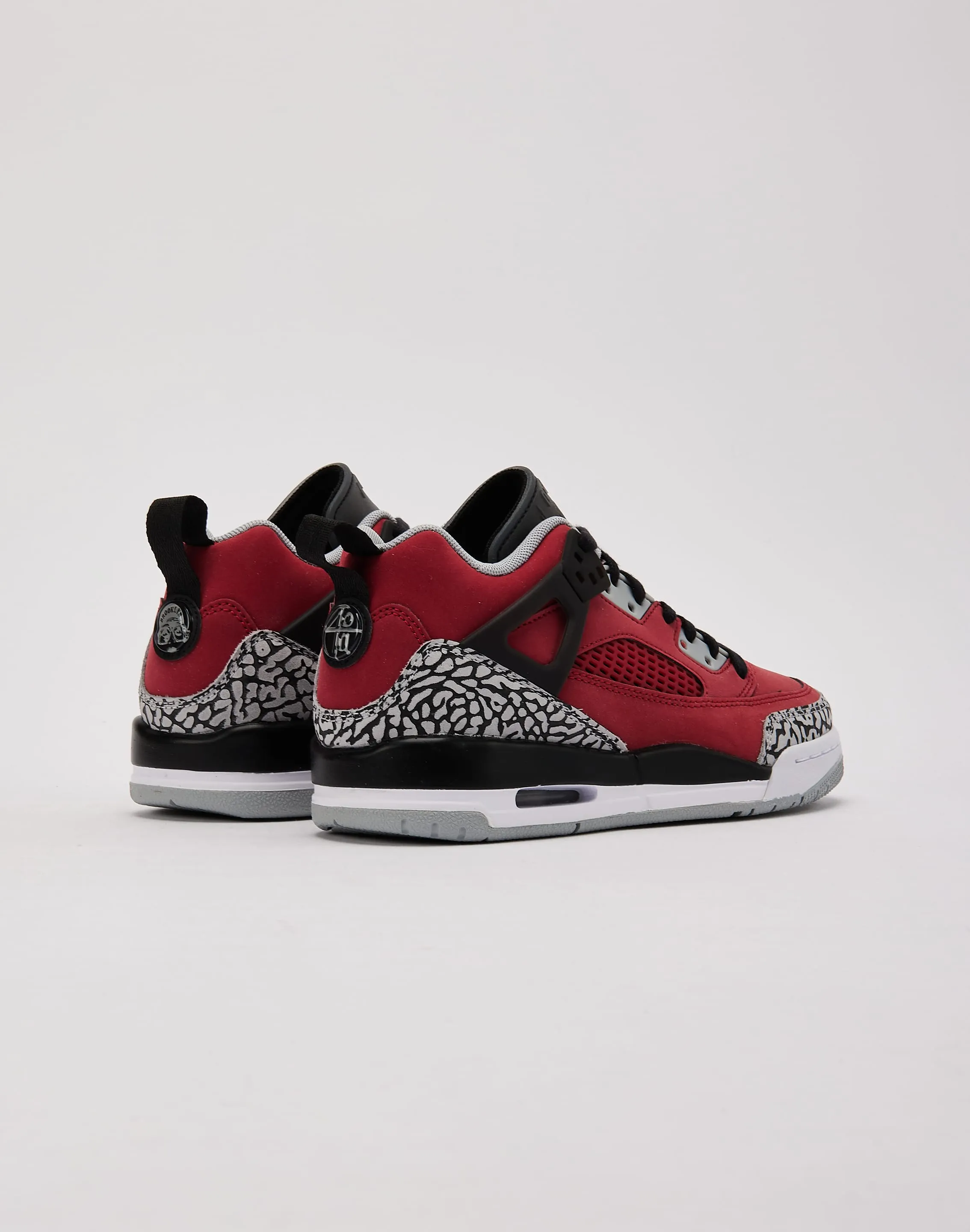 Jordan Spizike Low Grade-School