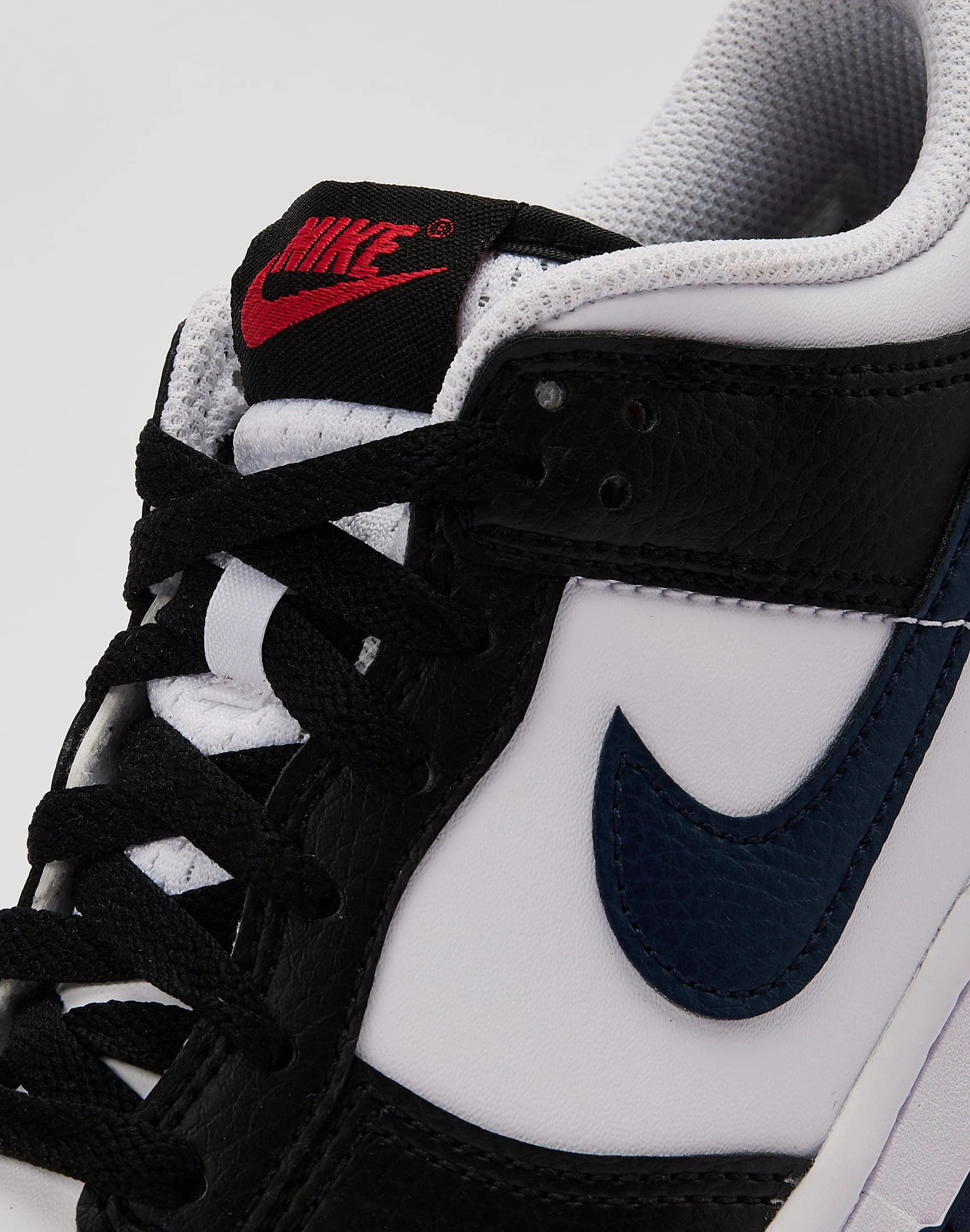Nike Dunk Low Grade-School