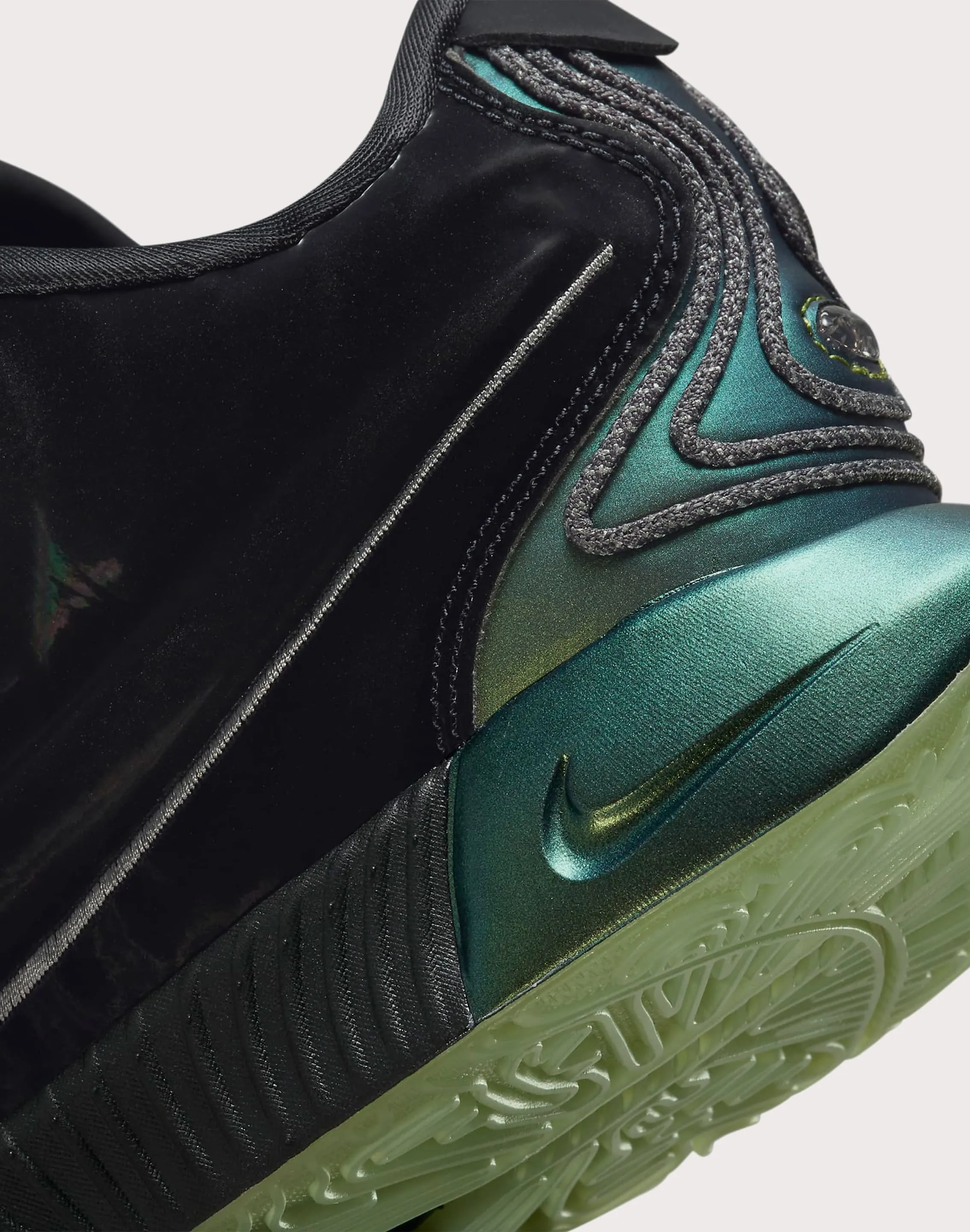 Nike LeBron XXI Grade-School